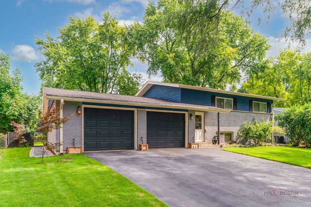 645 Marine Drive, Wauconda, IL 60084