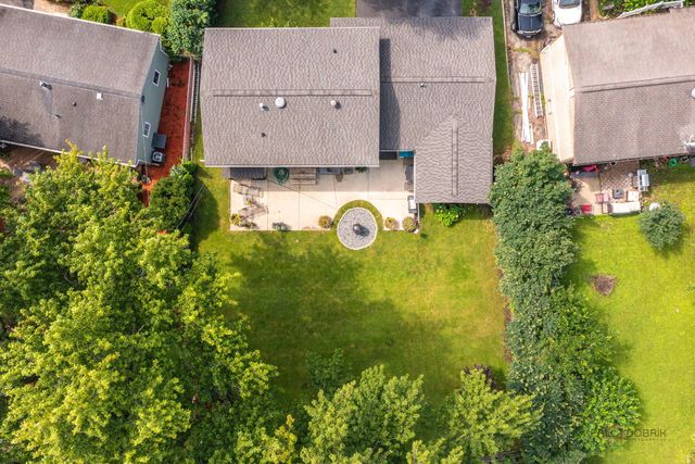 645 Marine Drive, Wauconda, IL 60084