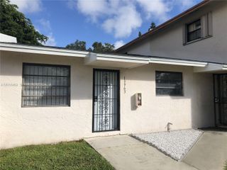 13963 NE 3rd Ct D2, North Miami, FL 33161