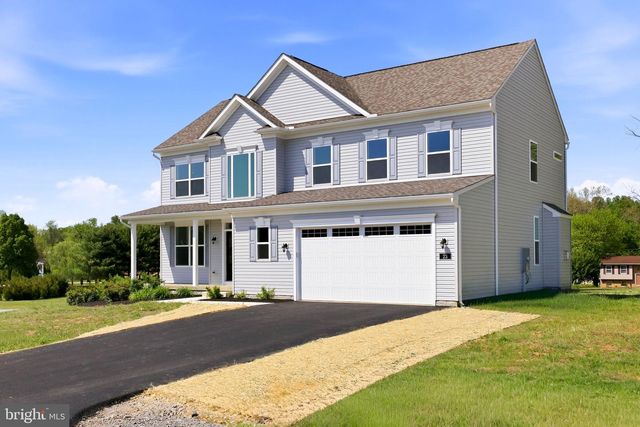 23 SUSSEX DR, Falling Waters, WV 25419