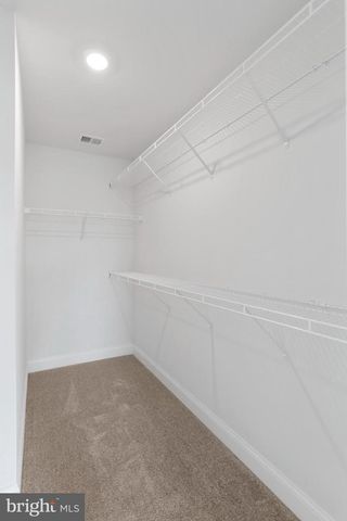 23 SUSSEX DR, Falling Waters, WV 25419