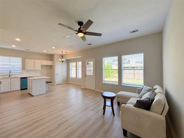 13038 Skymeadow Drive, Houston, TX 77082