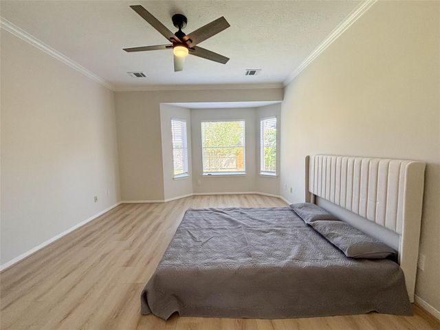 13038 Skymeadow Drive, Houston, TX 77082