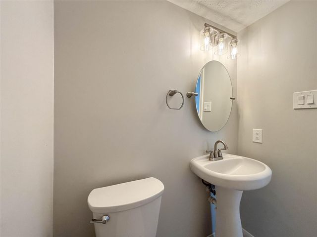 13038 Skymeadow Drive, Houston, TX 77082