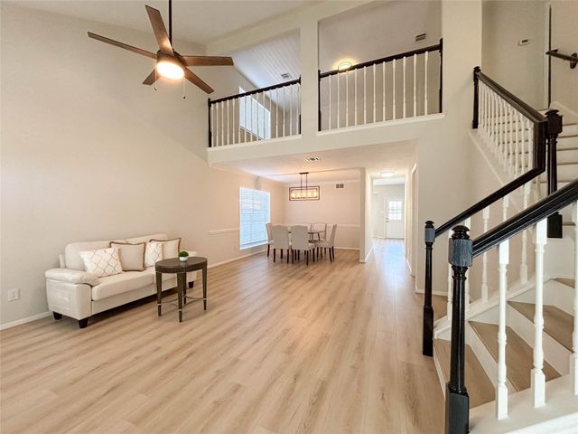 13038 Skymeadow Drive, Houston, TX 77082