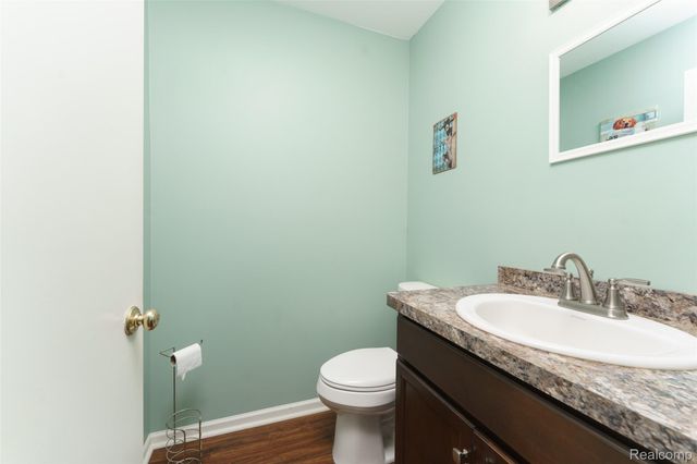 10488 W Grand River Road, Handy Township, MI 48836