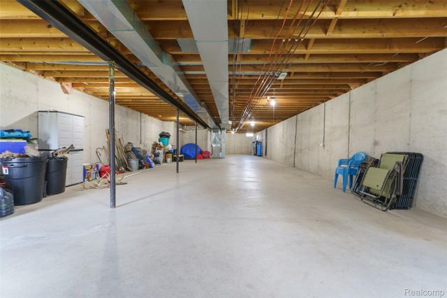 10488 W Grand River Road, Handy Township, MI 48836