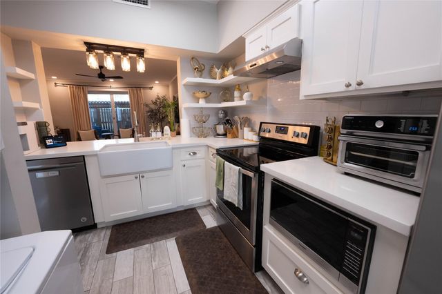 7447 Brompton Street 7447, Houston, TX 77025