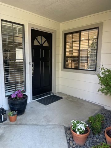 1355 Alex Cir, Turlock, CA 95382