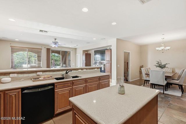 12403 N Wing Shadow Lane, Marana, AZ 85658