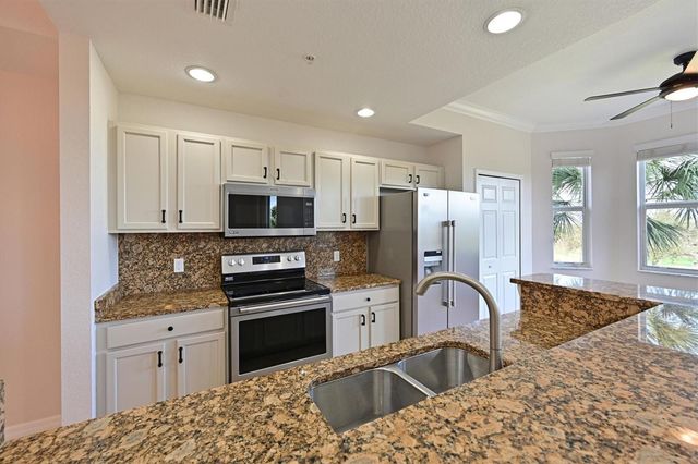 8403 GRAND ESTUARY TRAIL 306, Bradenton, FL 34212