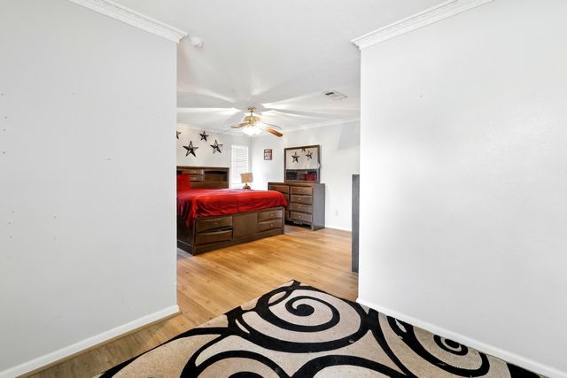 9810 Bayou Woods Drive, Baytown, TX 77521