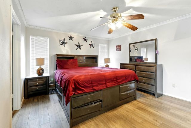 9810 Bayou Woods Drive, Baytown, TX 77521