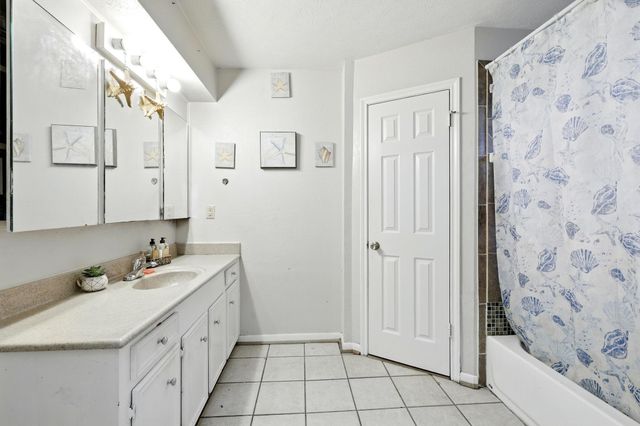 9810 Bayou Woods Drive, Baytown, TX 77521