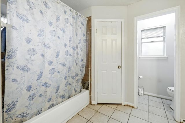 9810 Bayou Woods Drive, Baytown, TX 77521