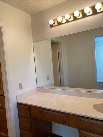 9004 Sedgemoor TRL B, Austin, TX 78748
