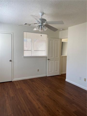 9004 Sedgemoor TRL B, Austin, TX 78748