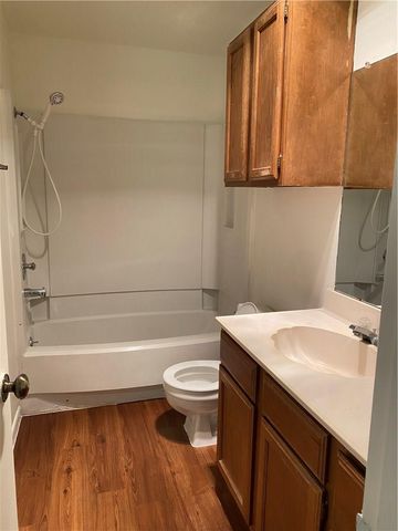 9004 Sedgemoor TRL B, Austin, TX 78748