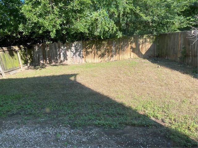 9004 Sedgemoor TRL B, Austin, TX 78748