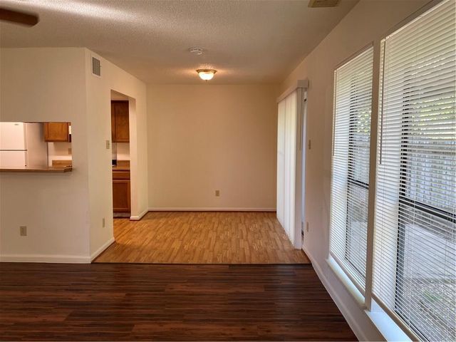 9004 Sedgemoor TRL B, Austin, TX 78748