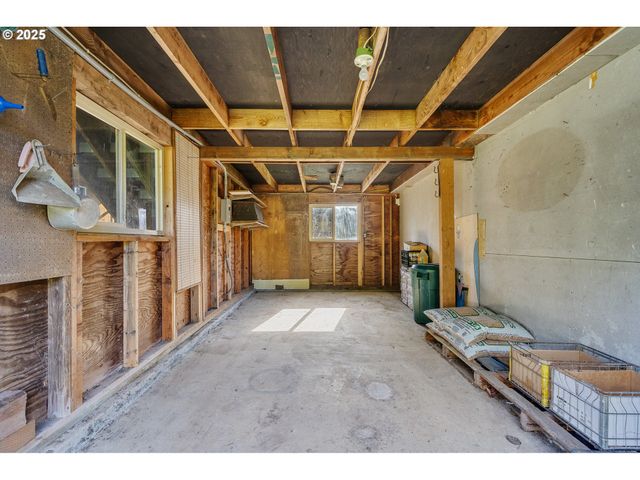 11605 HIGHWAY 101, Tillamook, OR 97141