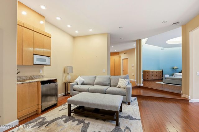 1591 Beaver Hollow Drive, Toms River, NJ 08755