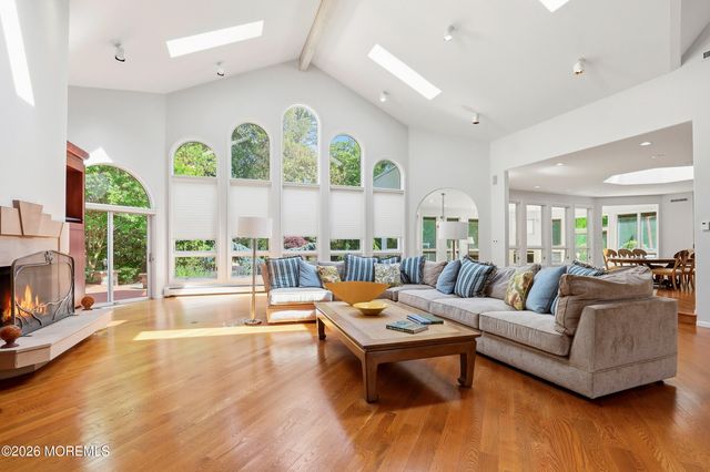 1591 Beaver Hollow Drive, Toms River, NJ 08755