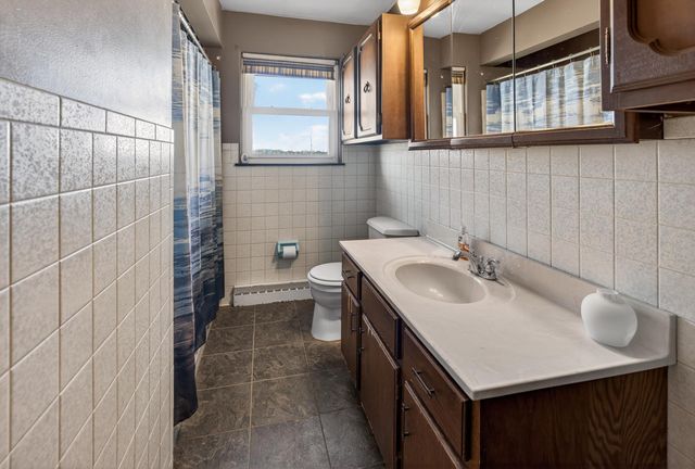 1943 S Huron Road, Kawkawlin, MI 48631