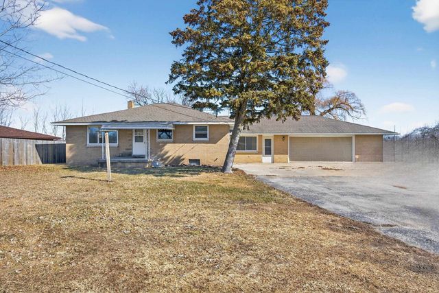 1943 S Huron Road, Kawkawlin, MI 48631