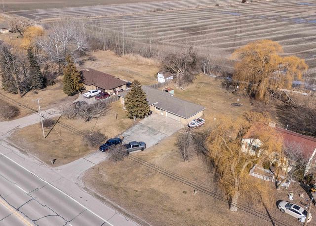 1943 S Huron Road, Kawkawlin, MI 48631