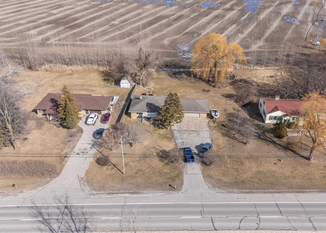 1943 S Huron Road, Kawkawlin, MI 48631