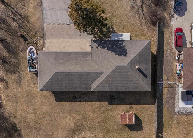 1943 S Huron Road, Kawkawlin, MI 48631