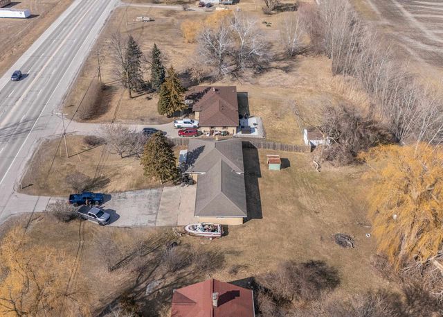 1943 S Huron Road, Kawkawlin, MI 48631