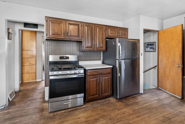 1943 S Huron Road, Kawkawlin, MI 48631