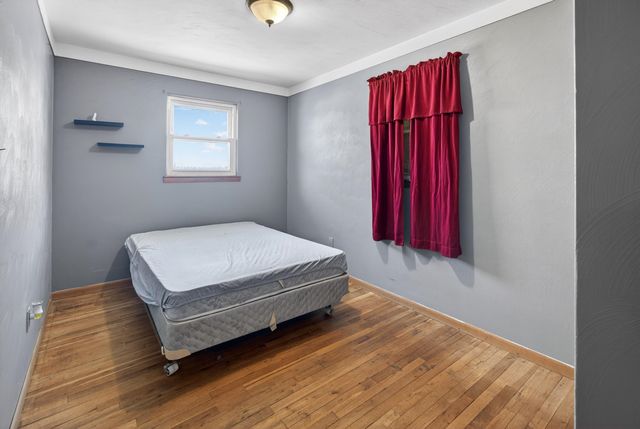 1943 S Huron Road, Kawkawlin, MI 48631