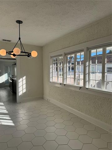 325 W PALM DRIVE, Lakeland, FL 33803