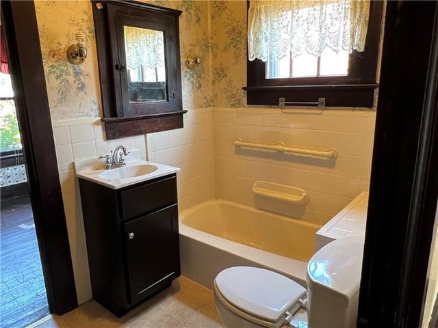 309 Harding Street, New Castle, PA 16101