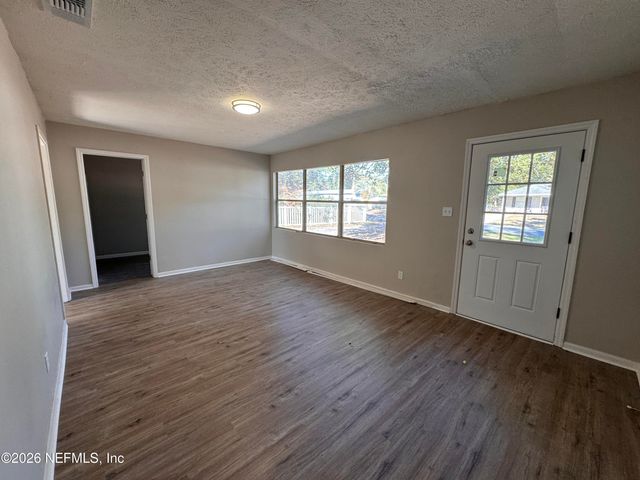 4660 FREDERICKSBURG Avenue, Jacksonville, FL 32208