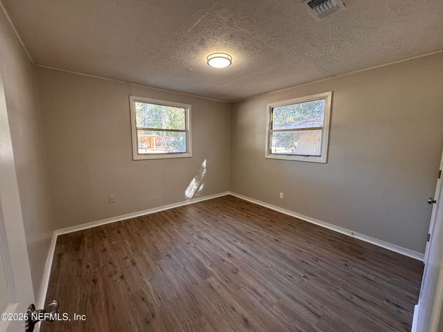 4660 FREDERICKSBURG Avenue, Jacksonville, FL 32208