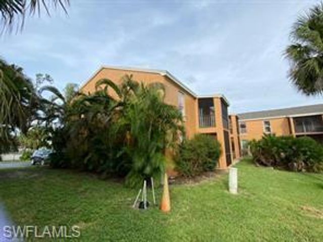 12620 Kenwood LN D, Fort Myers, FL 33907