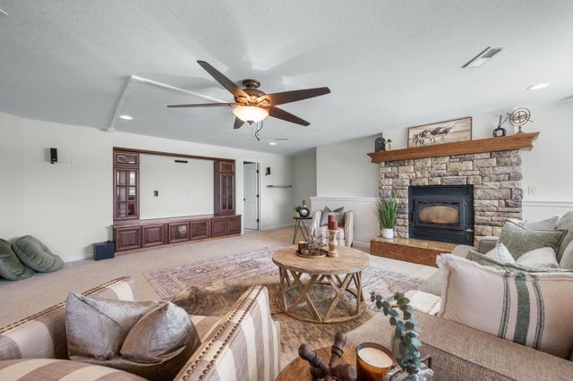 9002 E 87th St S, Derby, KS 67037