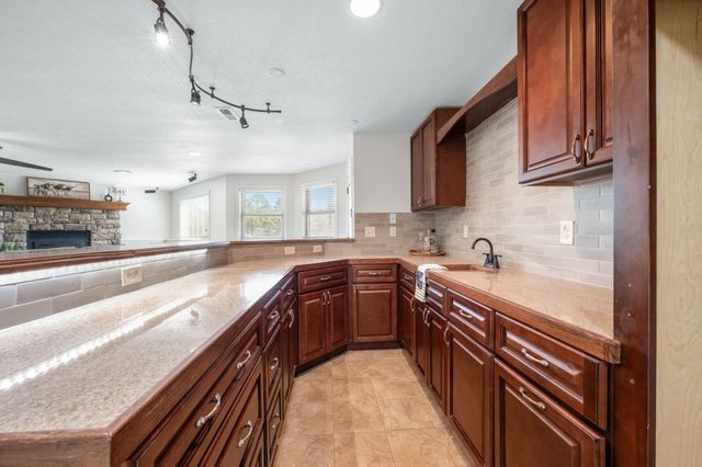 9002 E 87th St S, Derby, KS 67037