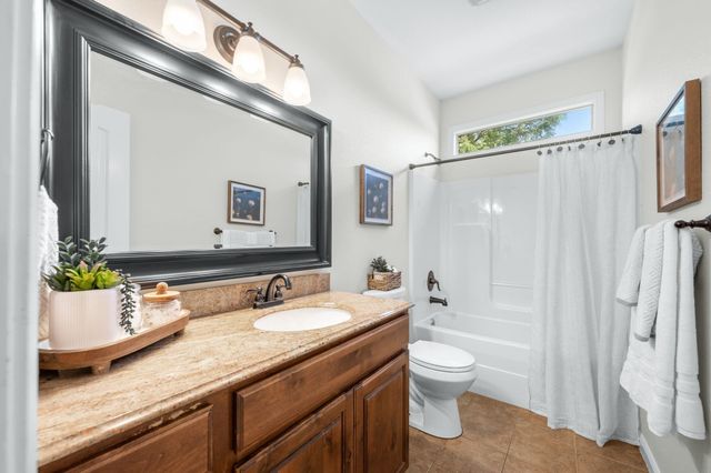 9002 E 87th St S, Derby, KS 67037