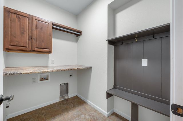 9002 E 87th St S, Derby, KS 67037