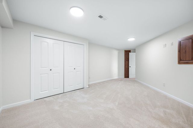 9002 E 87th St S, Derby, KS 67037