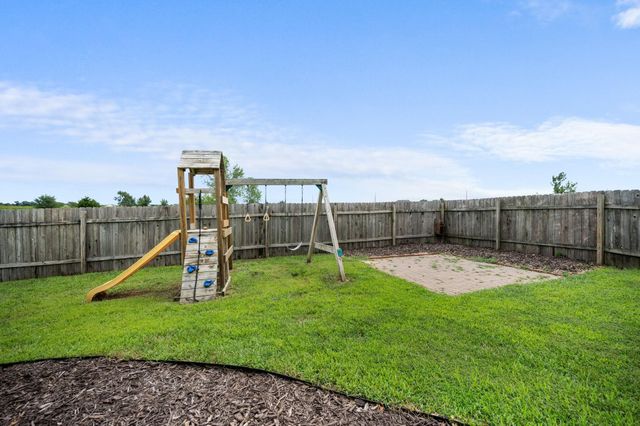 9002 E 87th St S, Derby, KS 67037