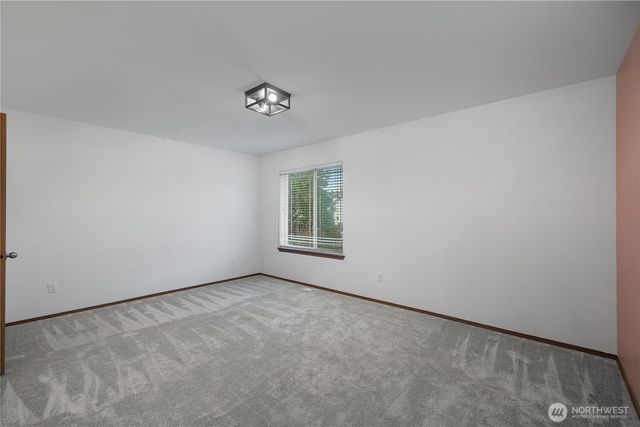 2011 Pleasure Drive SE, Tumwater, WA 98501