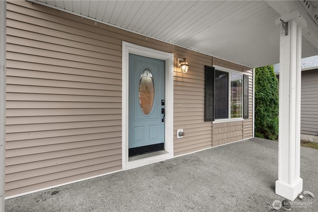 2011 Pleasure Drive SE, Tumwater, WA 98501