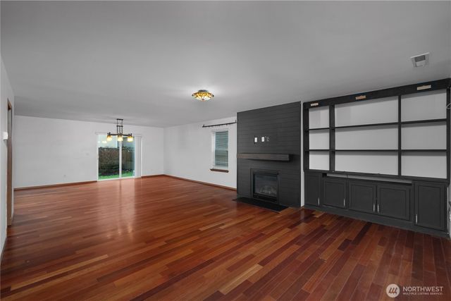 2011 Pleasure Drive SE, Tumwater, WA 98501