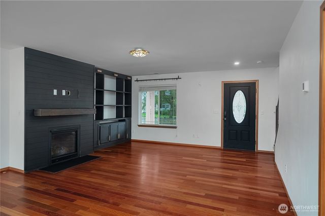 2011 Pleasure Drive SE, Tumwater, WA 98501